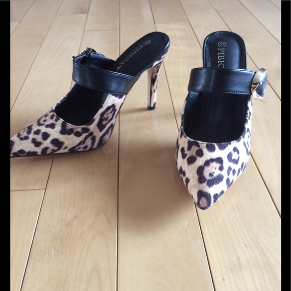 🔥$5 SALE! Never worn, slip on leopard print heels, sz 7.5 -8. So cute! - Picture 2 of 7
